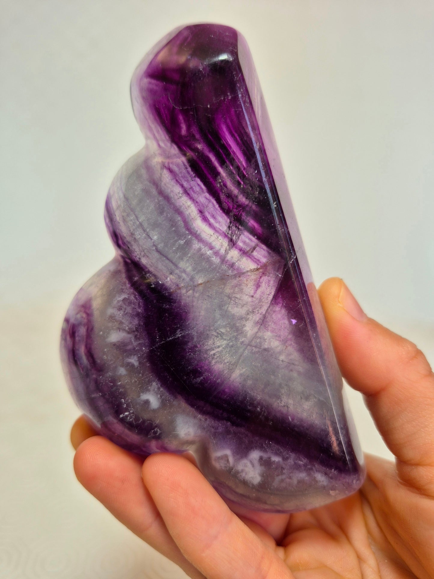 Ciotola a forma di nuvola in Fluorite arcobaleno