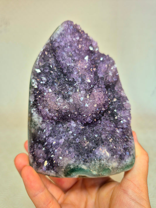 Cut-Base di Ametista